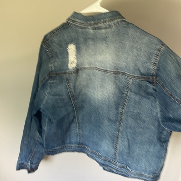 Jean Jacket - Picture 3 of 4